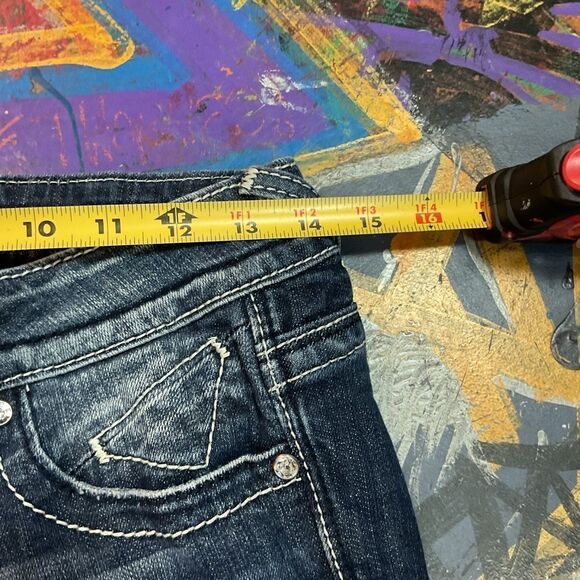 Vigoss The Chelsea Capri Jeans - Size 3/4 - Dark Wash, Embellished Buttons - Picture 6 of 11